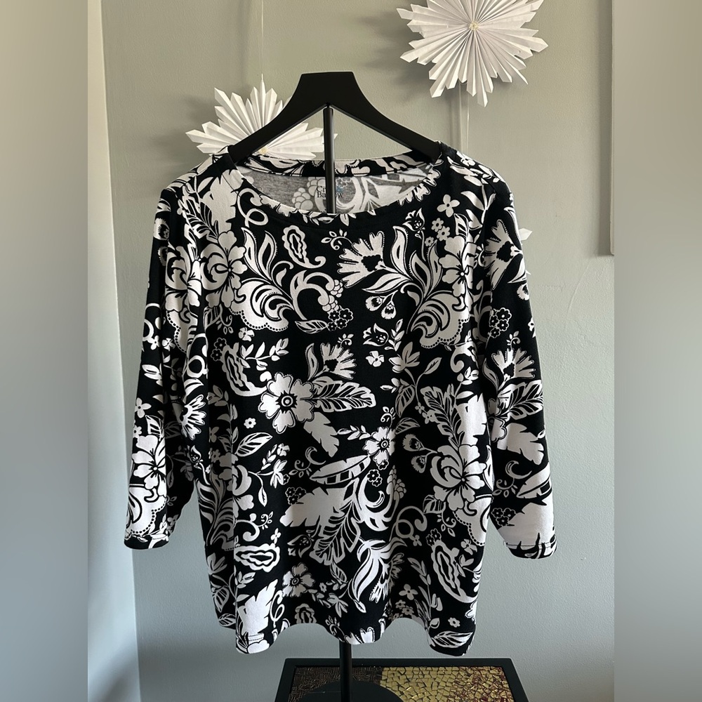Croft & Barrow Black and White Cotton Top